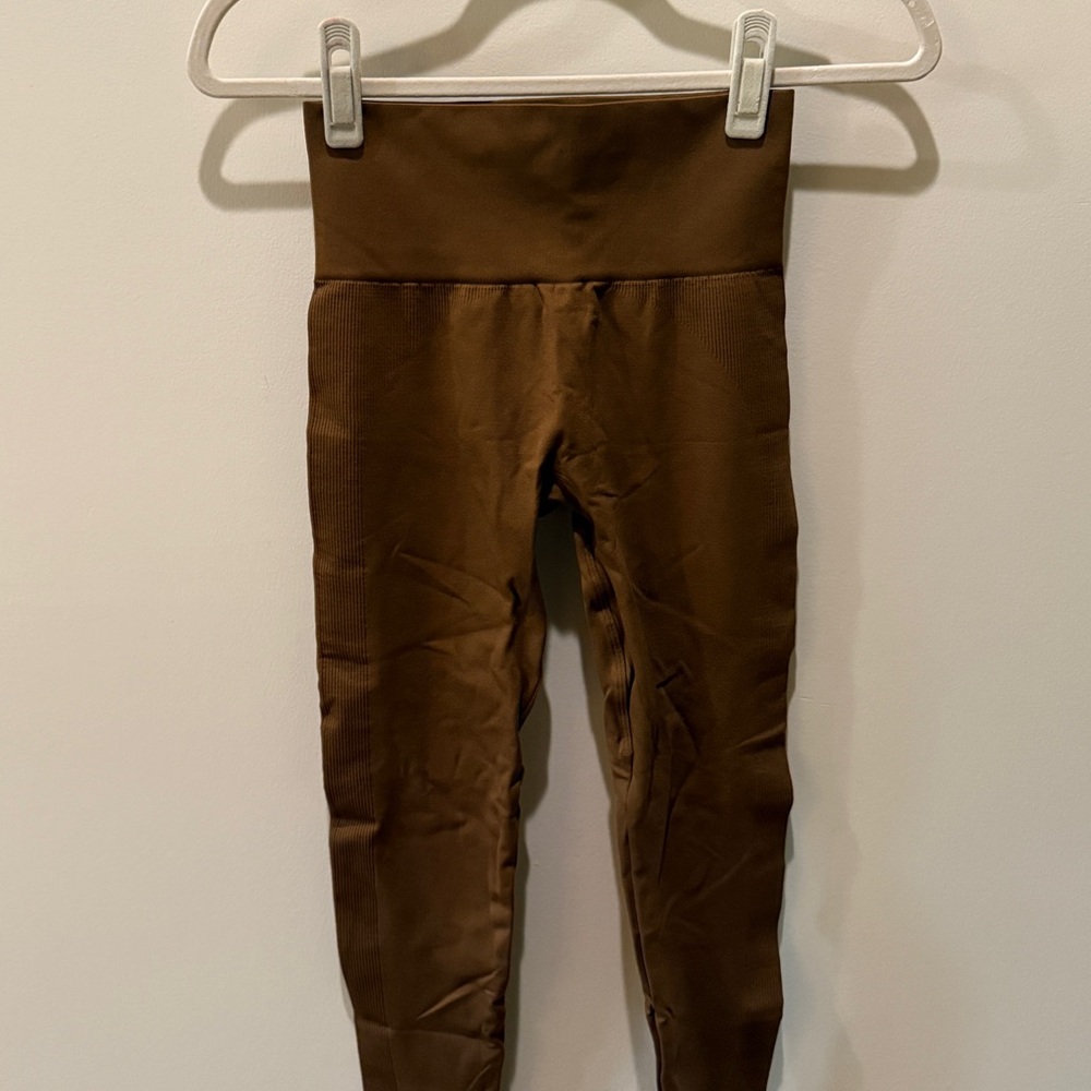 SET Active Sculptflex Power High-Rise Leggings in Brown